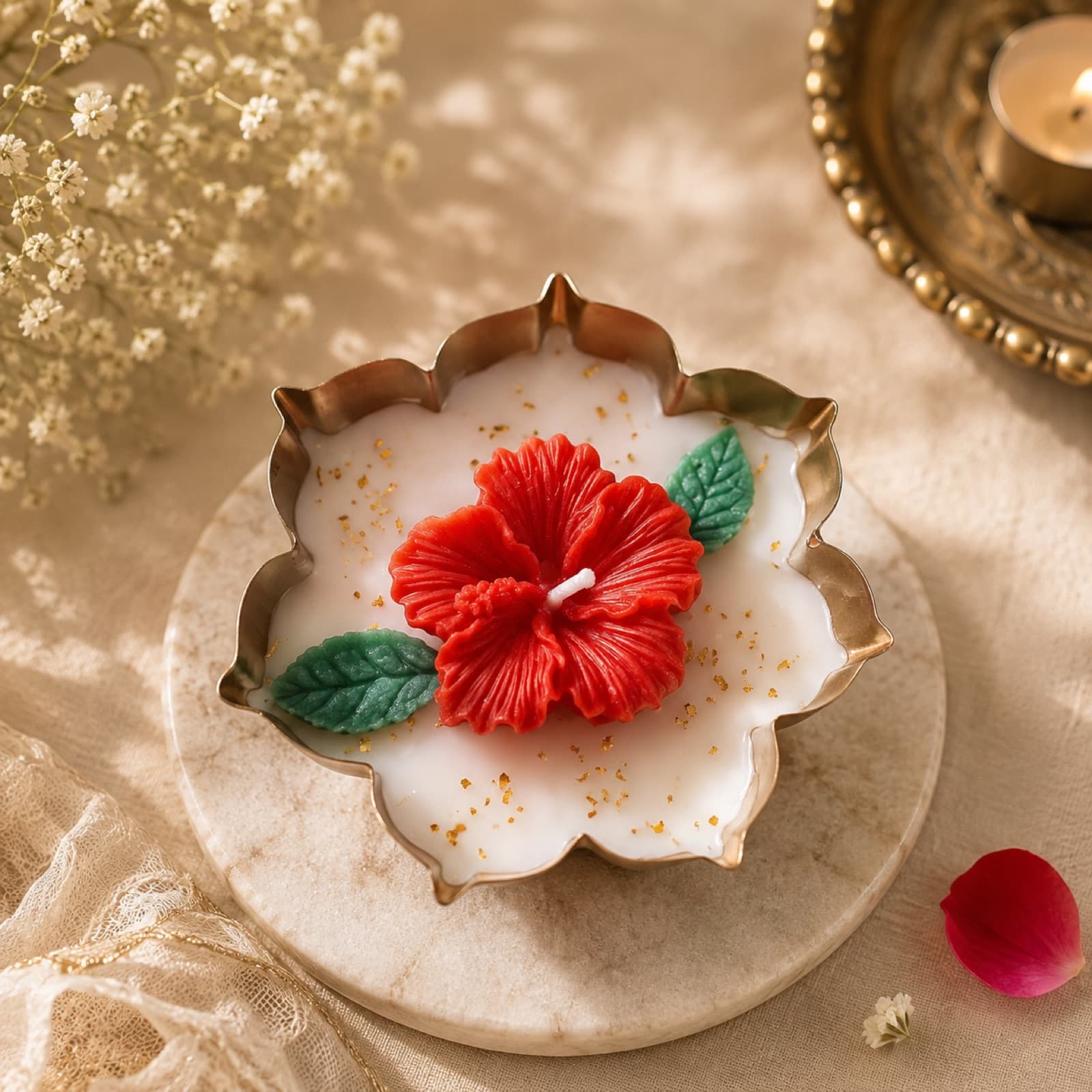 Hibiscus Urli Sparkle Candle